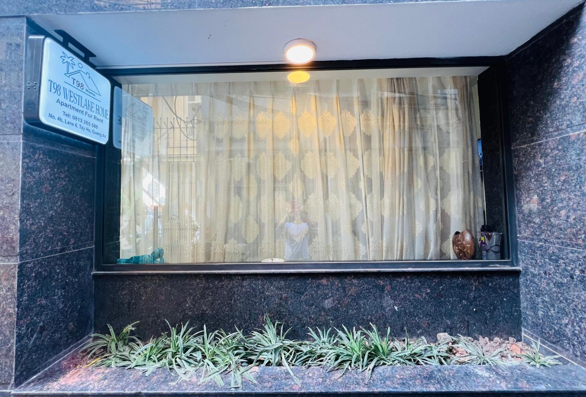 T98 Westlake Quang An - Tay Ho Center Garden View Studio! 하노이 외부 사진