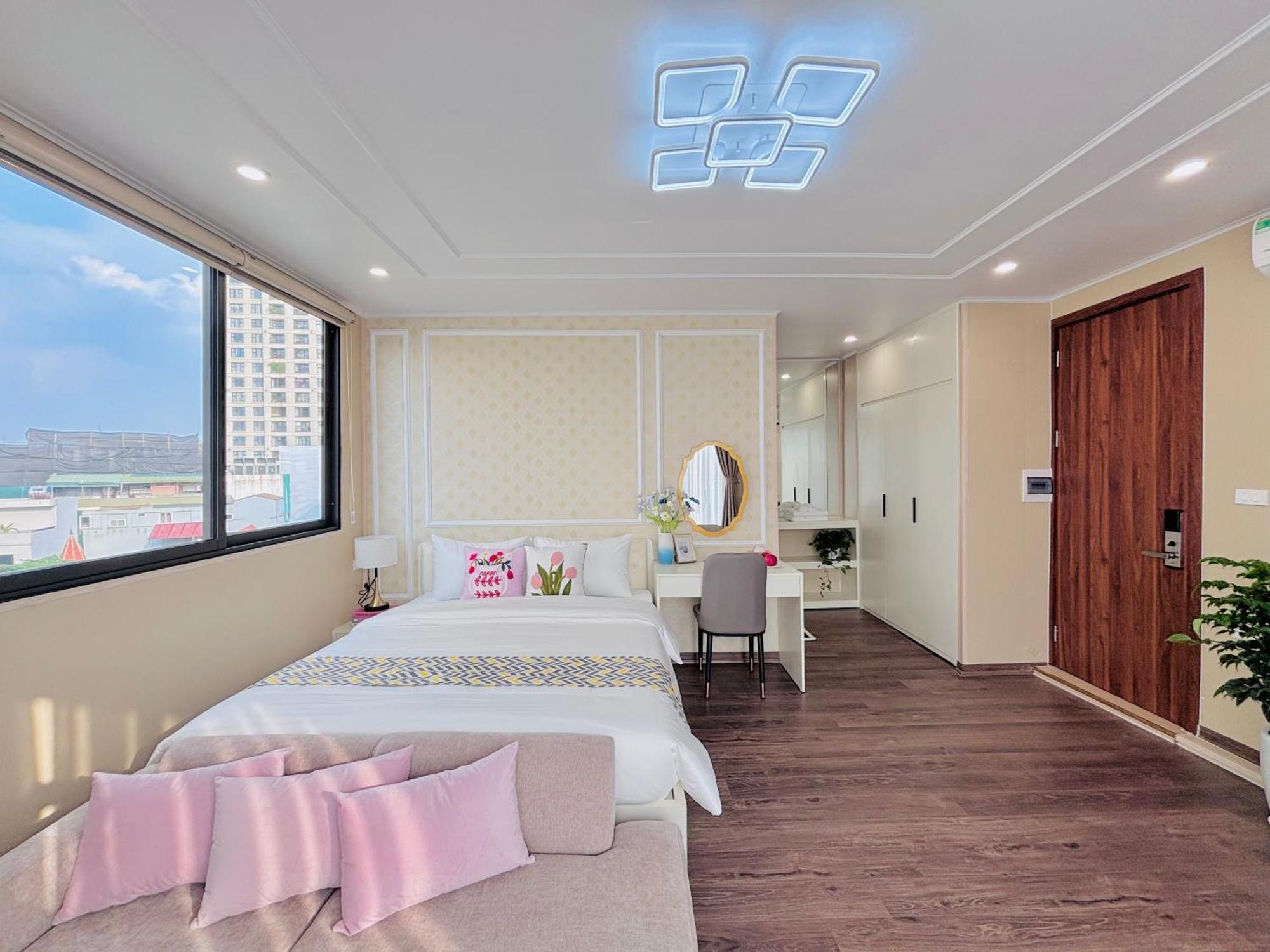 T98 Westlake Quang An - Tay Ho Center Garden View Studio! 하노이 외부 사진